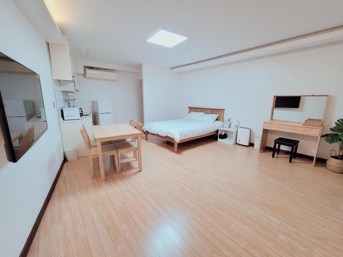 Seogwiporto Villa Екстериор снимка