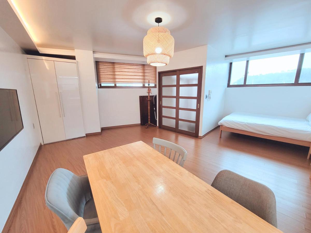 Seogwiporto Villa Екстериор снимка