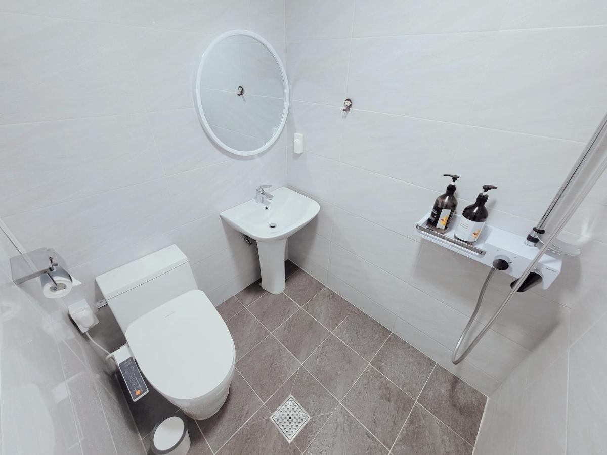 Seogwiporto Villa Екстериор снимка