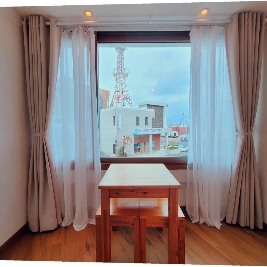 Seogwiporto Villa Екстериор снимка