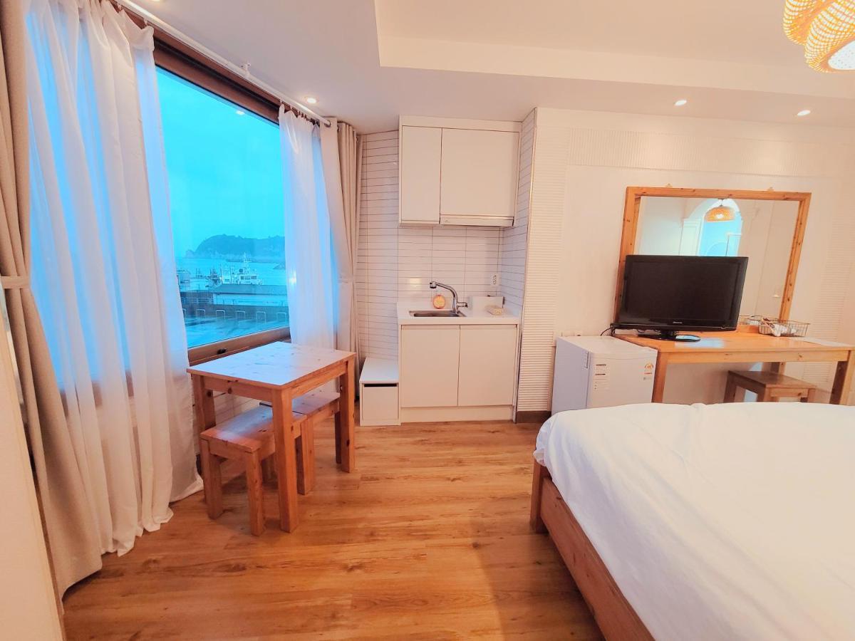 Seogwiporto Villa Екстериор снимка