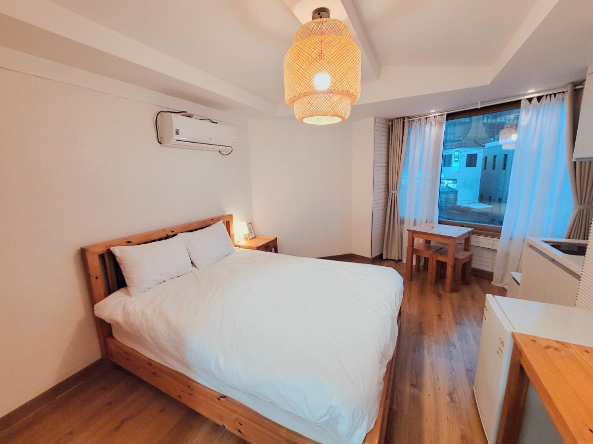 Seogwiporto Villa Екстериор снимка
