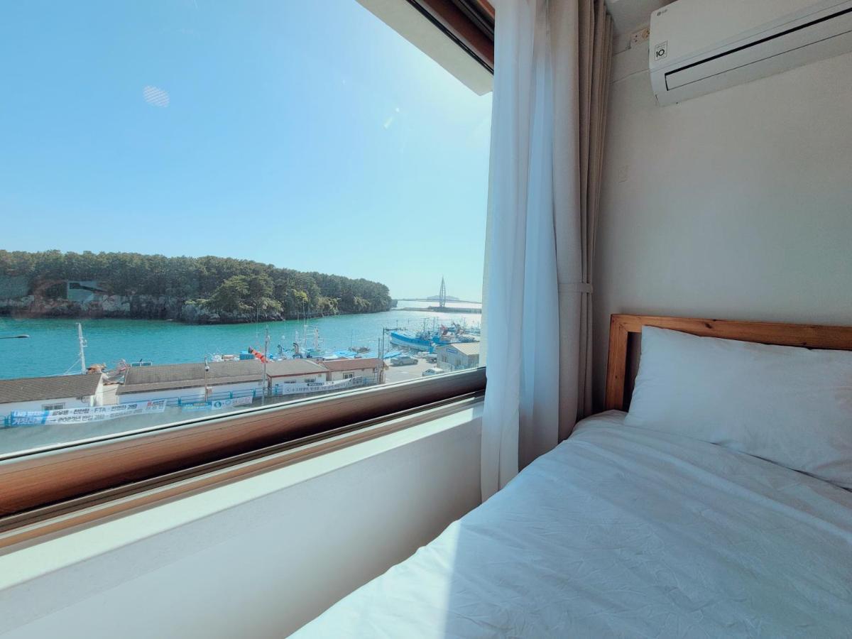 Seogwiporto Villa Екстериор снимка