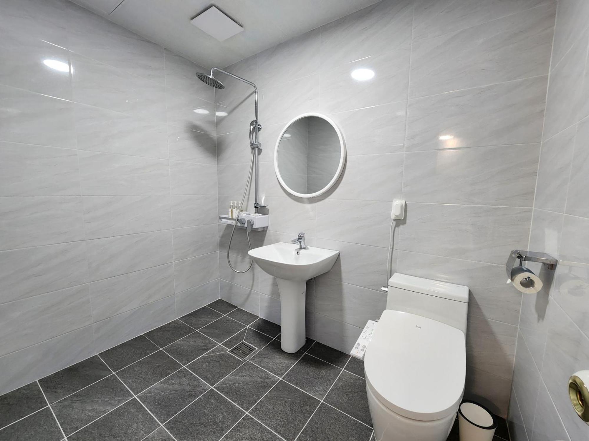 Seogwiporto Villa Екстериор снимка